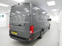 USED 2022 22 VOLKSWAGEN CRAFTER CR35 MAXI 2.0 TDI 140 BHP LONG XLWB TRENDLINE BUSINESS AUTOMATIC  MAXI EXTRA LONG | AUTOMATIC | SAT NAV