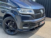 USED 2022 VOLKSWAGEN TRANSPORTER 2.0 TDI T32 Highline Kombi Double Cab 5dr Diesel DSG FWD LWB High Roof Euro 6 (s/s) (150 ps) ELECTRIC DOORS, LEATHER, LED HEADLIGHTS