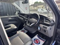 USED 2022 VOLKSWAGEN TRANSPORTER 2.0 TDI T32 Highline Kombi Double Cab 5dr Diesel DSG FWD LWB High Roof Euro 6 (s/s) (150 ps) ELECTRIC DOORS, LEATHER, LED HEADLIGHTS