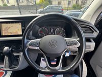 USED 2022 VOLKSWAGEN TRANSPORTER 2.0 TDI T32 Highline Kombi Double Cab 5dr Diesel DSG FWD LWB High Roof Euro 6 (s/s) (150 ps) ELECTRIC DOORS, LEATHER, LED HEADLIGHTS