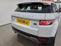 USED 2013 63 LAND ROVER RANGE ROVER EVOQUE 2.2 SD4 Pure Tech Fuji White SUV 5dr Diesel Auto 4WD Euro 5 (s/s) (190 ps) 