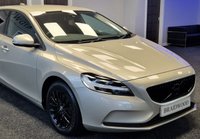 USED 2017 17 VOLVO V40 2.0 D3 Momentum Nav Plus Hatchback 5dr Diesel Manual Euro 6 (s/s) (150 ps) 
