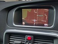 USED 2017 17 VOLVO V40 2.0 D3 Momentum Nav Plus Hatchback 5dr Diesel Manual Euro 6 (s/s) (150 ps) 