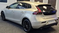 USED 2017 17 VOLVO V40 2.0 D3 Momentum Nav Plus Hatchback 5dr Diesel Manual Euro 6 (s/s) (150 ps) 