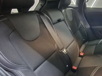 USED 2017 17 VOLVO V40 2.0 D3 Momentum Nav Plus Hatchback 5dr Diesel Manual Euro 6 (s/s) (150 ps) 