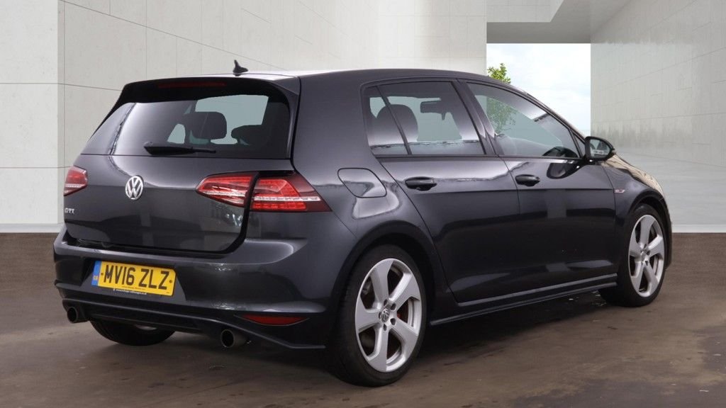 USED 2016 16 VOLKSWAGEN GOLF 2.0 TSI BlueMotion Tech GTI Hatchback 5dr Petrol Manual Euro 6 (s/s) (220 ps) 