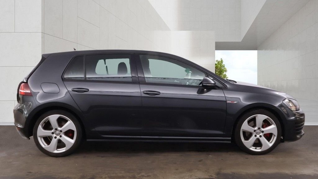 USED 2016 16 VOLKSWAGEN GOLF 2.0 TSI BlueMotion Tech GTI Hatchback 5dr Petrol Manual Euro 6 (s/s) (220 ps) 