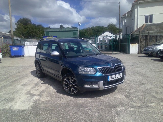 View our Skoda Yeti 1.2 TSI SE Drive Outdoor 5dr Petrol Manual Euro 6 (s/s) (110 ps)