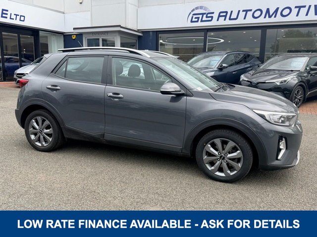 View our Kia Stonic 1.0 T-GDi 2 100 BHP + APPLE CAR PLAY + PARKING SENSORS