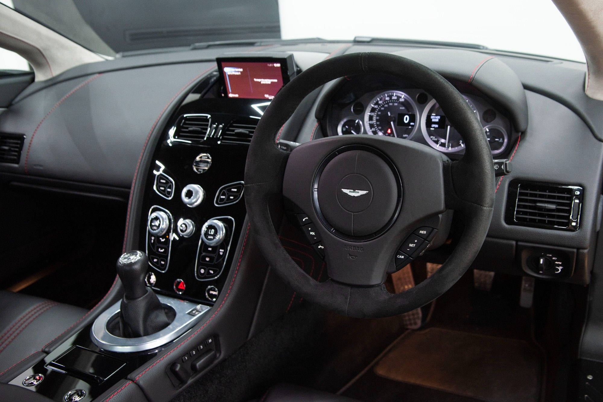 USED 2017 ASTON MARTIN VANTAGE 4.7 V8 S Coupe 2dr Petrol Manual  
