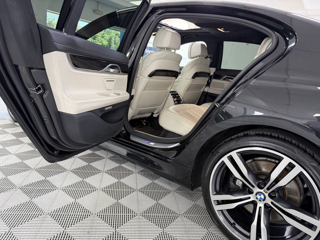 USED 2016 16 BMW 7 SERIES 3.0 730d M Sport Saloon 4dr Diesel Auto xDrive Euro 6 (s/s) (265 ps) 