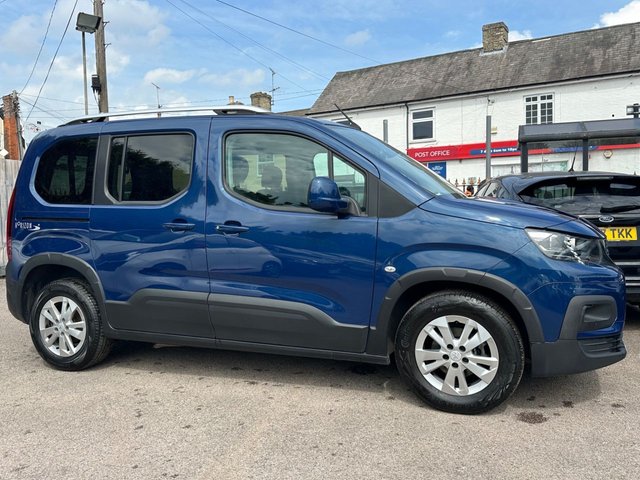 View our PEUGEOT RIFTER