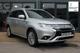 2020 MITSUBISHI OUTLANDER 2.4h TwinMotor 13.8kWh Dynamic Safety SUV 5dr Petrol Plug-in Hybrid CVT 4WD Euro 6 (s/s) (224 ps) £16990.00
