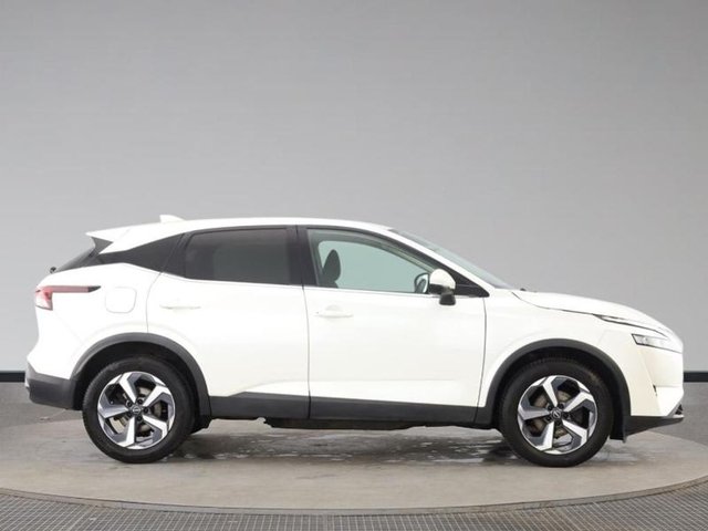 View our NISSAN QASHQAI