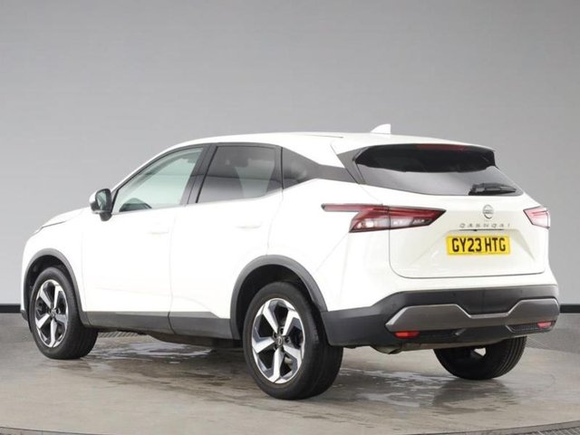 View our NISSAN QASHQAI