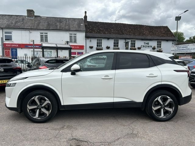 View our NISSAN QASHQAI