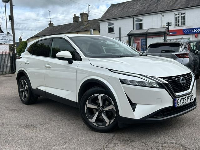 View our NISSAN QASHQAI
