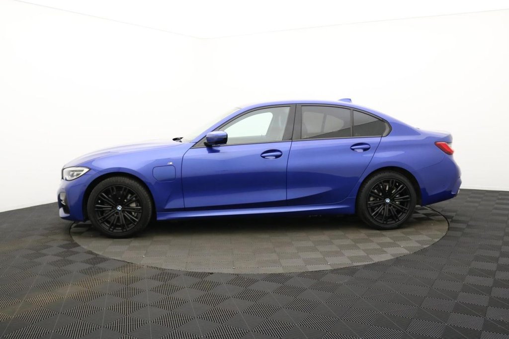 USED 2020 69 BMW 3 SERIES 2.0 330e 12kWh M Sport Saloon 4dr Petrol Plug-in Hybrid Auto Euro 6 (s/s) (292 ps) Car Play, Sat Nav, Camera