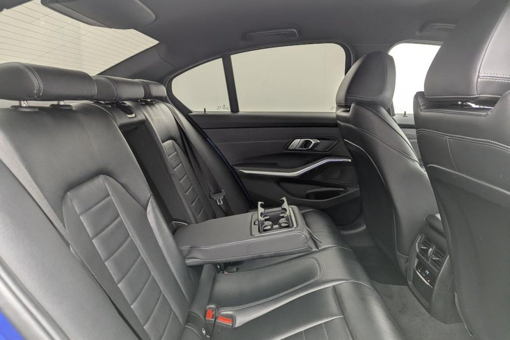 USED 2020 69 BMW 3 SERIES 2.0 330e 12kWh M Sport Saloon 4dr Petrol Plug-in Hybrid Auto Euro 6 (s/s) (292 ps) Car Play, Sat Nav, Camera