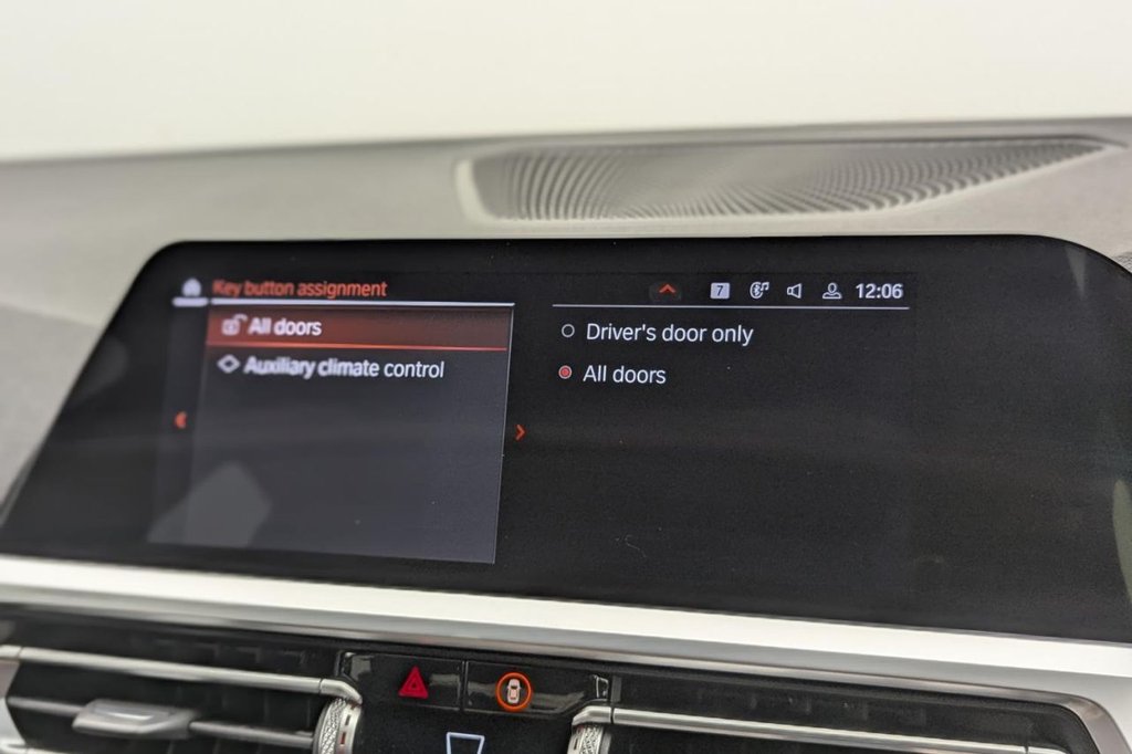 USED 2020 69 BMW 3 SERIES 2.0 330e 12kWh M Sport Saloon 4dr Petrol Plug-in Hybrid Auto Euro 6 (s/s) (292 ps) Car Play, Sat Nav, Camera