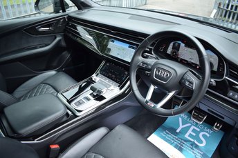 View our AUDI Q7