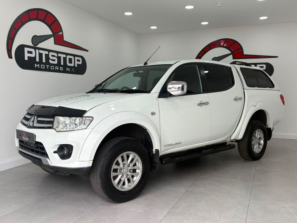 2014 MITSUBISHI L200