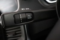 USED 2019 19 VOLVO V40 1.5 T3 Inscription Edition Hatchback 5dr Petrol Auto Euro 6 (s/s) (152 ps) SATNAV, CAMERA, SENSORS