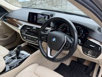 USED 2017 17 BMW 5 SERIES 3.0 530d SE Saloon 4dr Diesel Auto xDrive Euro 6 (s/s) (265 ps) 1 OWNER FROM NEW+FULL BMW SERVICE HISTORY+COMFORT PACKAGE+REVERSING CAMERA+LOW MILEAGE+FINANCE AVAILABLE ON THIS CAR