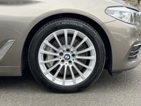 USED 2017 17 BMW 5 SERIES 3.0 530d SE Saloon 4dr Diesel Auto xDrive Euro 6 (s/s) (265 ps) 1 OWNER FROM NEW+FULL BMW SERVICE HISTORY+COMFORT PACKAGE+REVERSING CAMERA+LOW MILEAGE+FINANCE AVAILABLE ON THIS CAR
