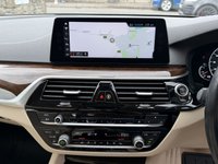 USED 2017 17 BMW 5 SERIES 3.0 530d SE Saloon 4dr Diesel Auto xDrive Euro 6 (s/s) (265 ps) 1 OWNER FROM NEW+FULL BMW SERVICE HISTORY+COMFORT PACKAGE+REVERSING CAMERA+LOW MILEAGE+FINANCE AVAILABLE ON THIS CAR