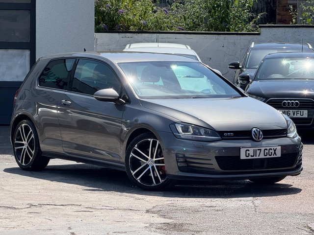View our VOLKSWAGEN GOLF
