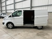 USED 2017 17 FORD TRANSIT CUSTOM 2.0 TDCI 130PS L1 H1 LIMITED - NO VAT 1 OWNER, 1 YEARS MOT, CLEAN