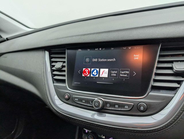 USED 2020 70 VAUXHALL GRANDLAND X 1.6 Grandland X Business Edition Nav Premium Hybrid4 Auto 4WD 5dr CLICK+COLLECT / HOME DELIVERY