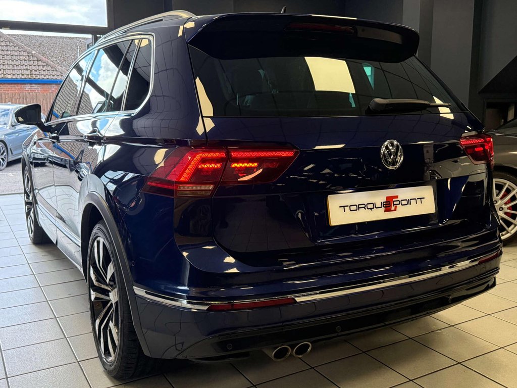 USED 2017 67 VOLKSWAGEN TIGUAN 2.0 Tiguan R-Line TDI BlueMotion Technology 4Motion Semi-Auto 4WD 5dr P/X TO CLEAR!