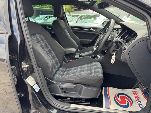 View our VOLKSWAGEN GOLF