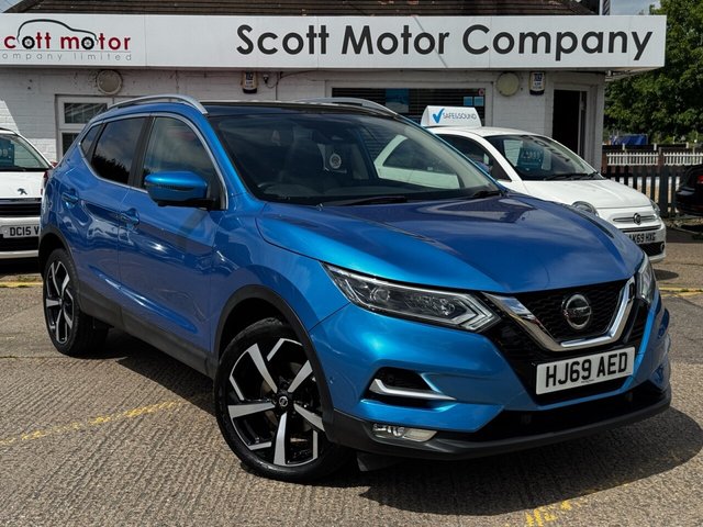 View our NISSAN QASHQAI