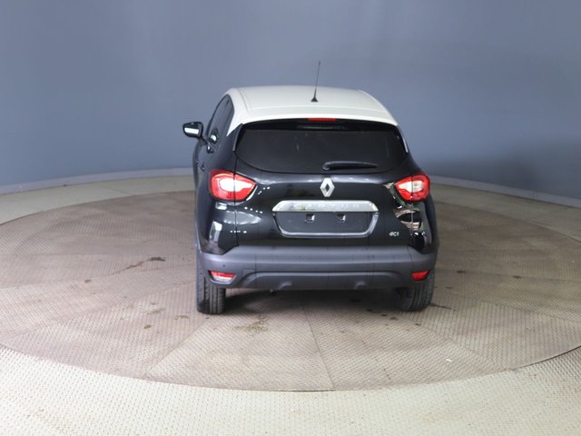 View our RENAULT CAPTUR