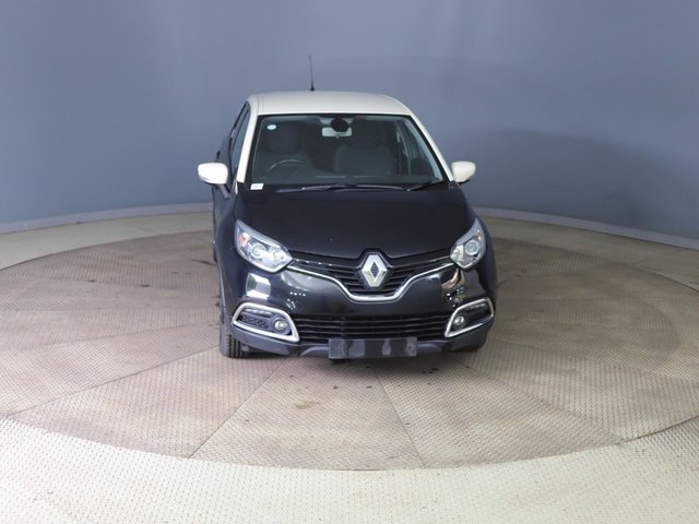 View our RENAULT CAPTUR