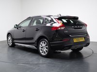 USED 2018 68 VOLVO V40 CROSS COUNTRY 1.5 T3 GPF Nav Plus Hatchback 5dr Petrol Auto Euro 6 (s/s) (152 ps) EXCELLENT HISTORY+SAT NAV