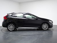 USED 2018 68 VOLVO V40 CROSS COUNTRY 1.5 T3 GPF Nav Plus Hatchback 5dr Petrol Auto Euro 6 (s/s) (152 ps) EXCELLENT HISTORY+SAT NAV