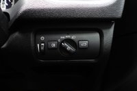 USED 2018 68 VOLVO V40 CROSS COUNTRY 1.5 T3 GPF Nav Plus Hatchback 5dr Petrol Auto Euro 6 (s/s) (152 ps) EXCELLENT HISTORY+SAT NAV