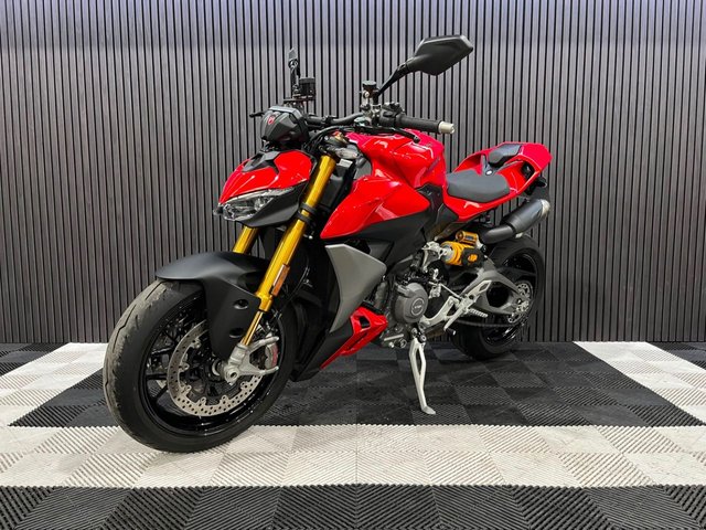 View our DUCATI 1198SP