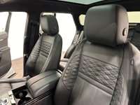 USED 2022 22 LAND ROVER RANGE ROVER EVOQUE 2.0 D200 MHEV Autobiography SUV 5dr Diesel Auto 4WD Euro 6 (s/s) (204 ps) Hosting a very hgh Specification Striking Autobiography D200 204 BHP Euro 6