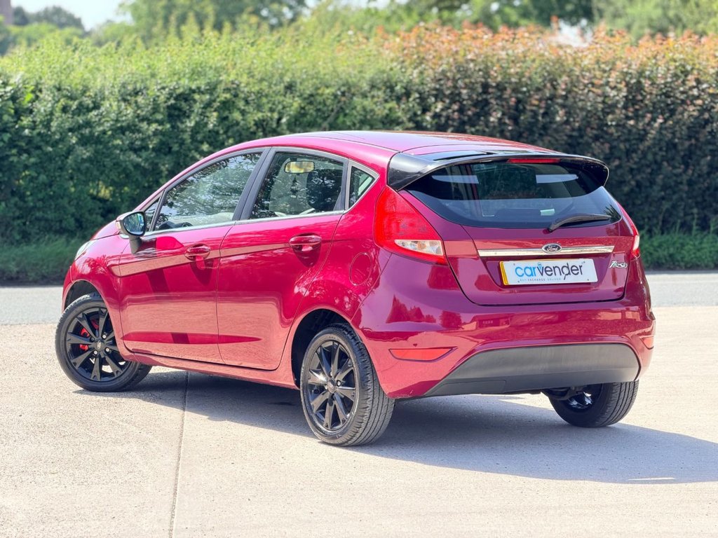 USED 2011 FORD FIESTA 1.4 Zetec Hatchback 5dr Petrol Manual (133 g/km, 94 bhp) 