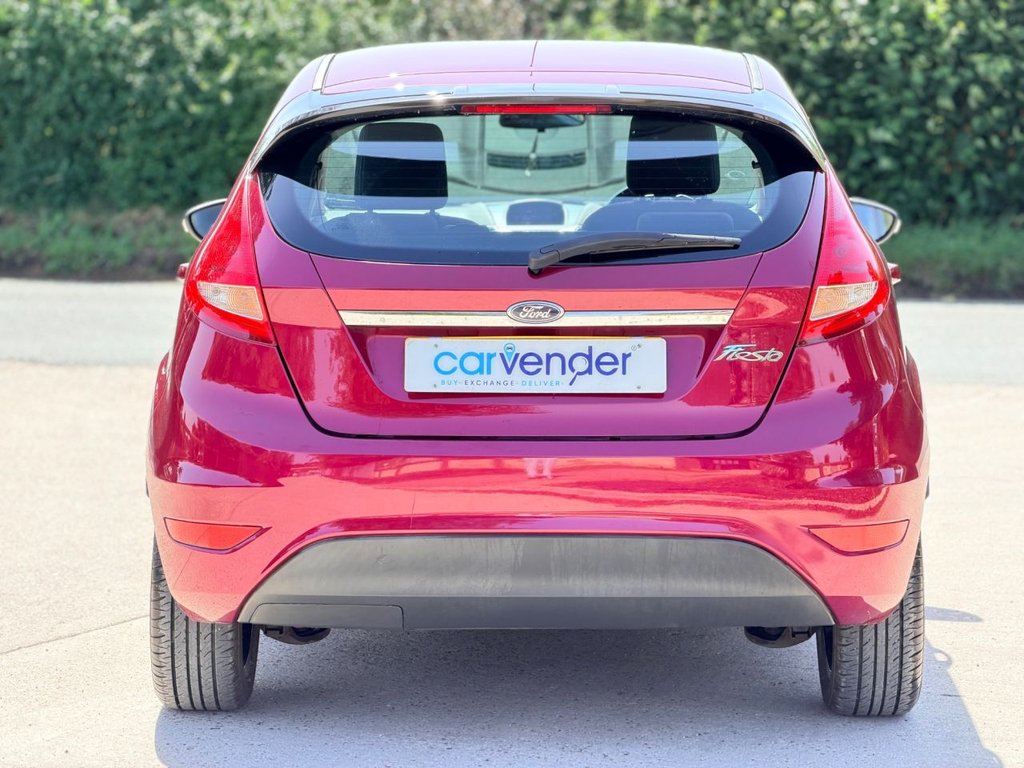 USED 2011 FORD FIESTA 1.4 Zetec Hatchback 5dr Petrol Manual (133 g/km, 94 bhp) 