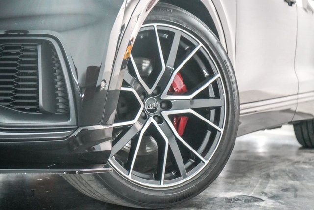 View our AUDI Q8