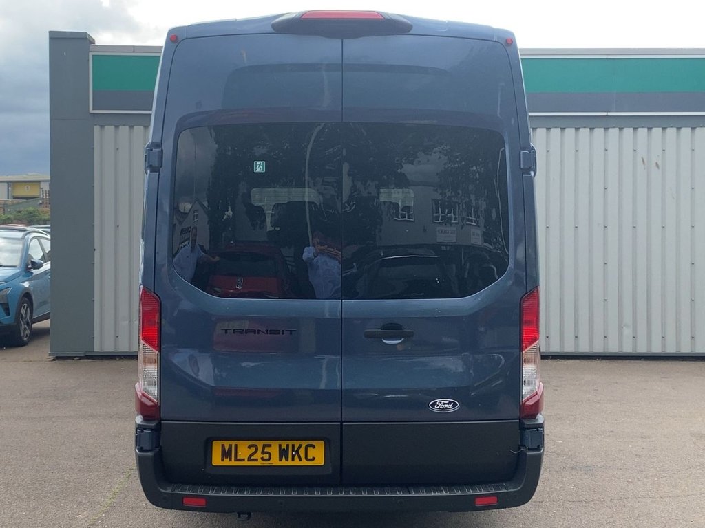 USED 2025 25 FORD TRANSIT 2.0 460 EcoBlue Limited Minibus Double Cab 5dr Diesel Manual RWD L4 H3 Euro 6 (s/s) (17 Seat, DRW) (165 ps) CARPLAY+SATNAV+CLIMATE+KEYLESS