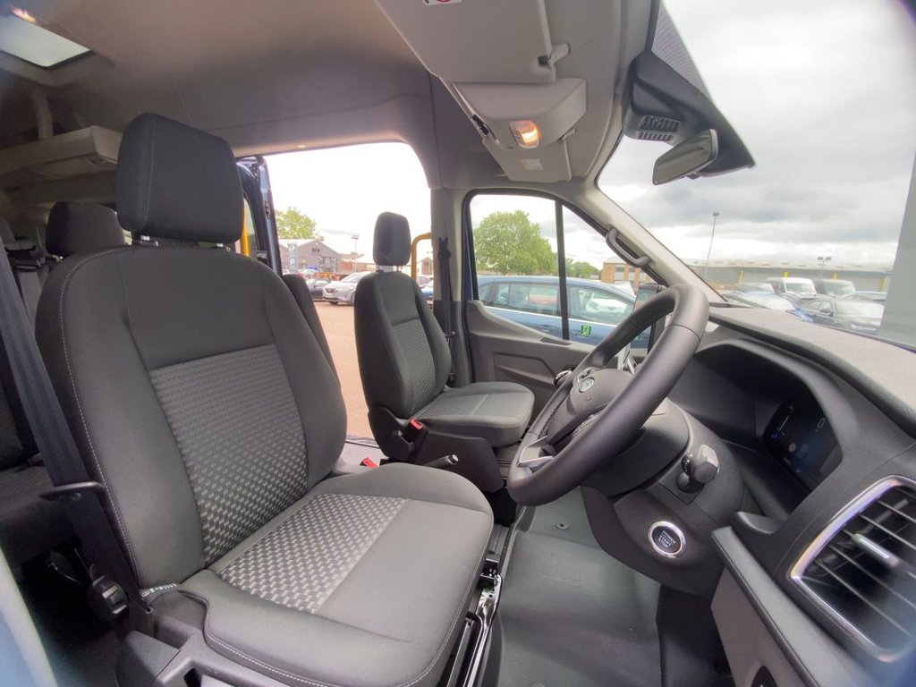 USED 2025 25 FORD TRANSIT 2.0 460 EcoBlue Limited Minibus Double Cab 5dr Diesel Manual RWD L4 H3 Euro 6 (s/s) (17 Seat, DRW) (165 ps) CARPLAY+SATNAV+CLIMATE+KEYLESS