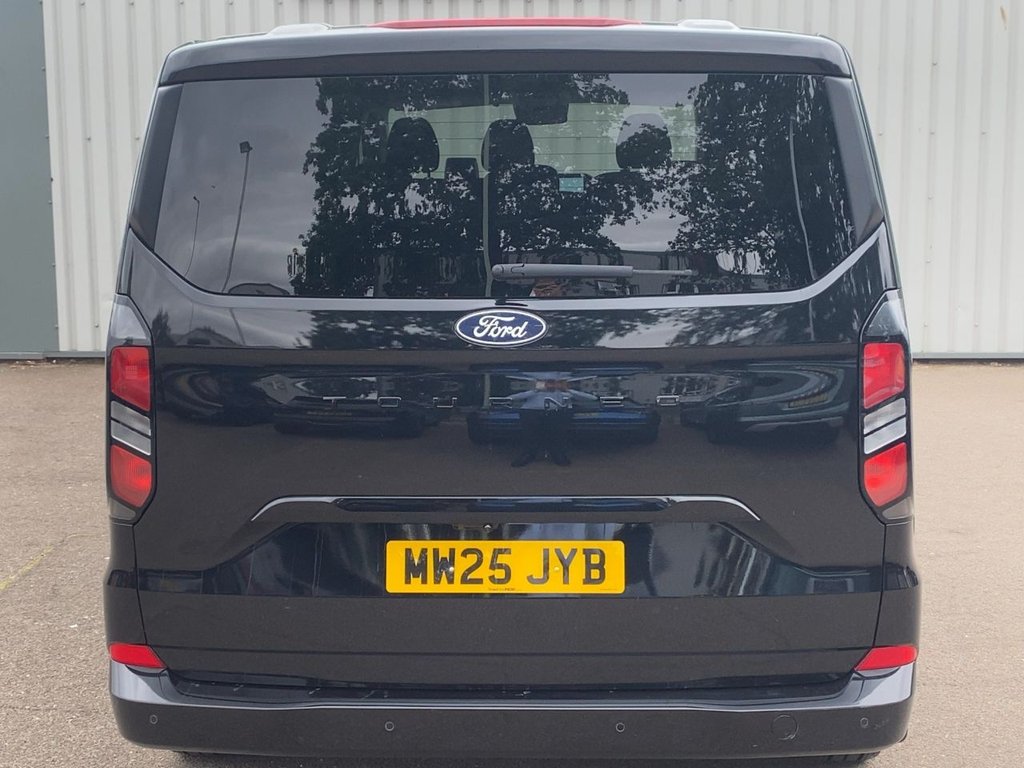 USED 2025 25 FORD TOURNEO CUSTOM 2.0 320 EcoBlue Titanium Minibus Double Cab 5dr Diesel Auto L2 Euro 6 (s/s) (170 ps) CARPLAY+SATNAV+KEYLESS+CLIMATE