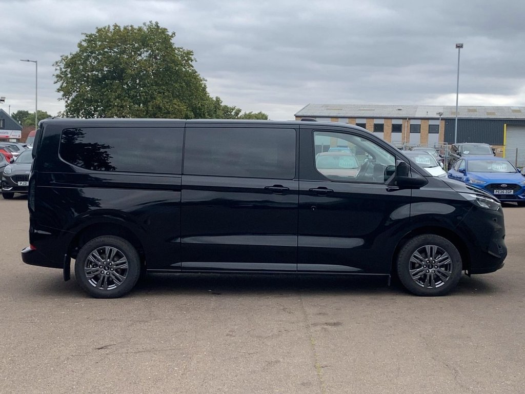 USED 2025 25 FORD TOURNEO CUSTOM 2.0 320 EcoBlue Titanium Minibus Double Cab 5dr Diesel Auto L2 Euro 6 (s/s) (170 ps) CARPLAY+SATNAV+KEYLESS+CLIMATE